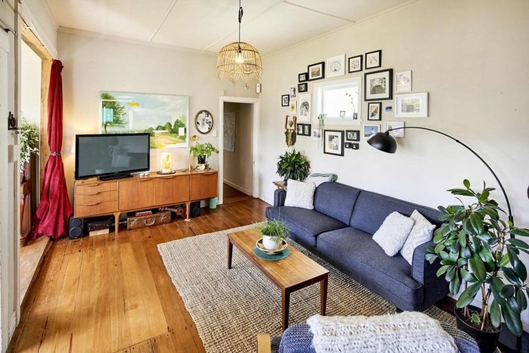 Photo of property in 16a Rhodes Street, Newtown, Wellington, 6021