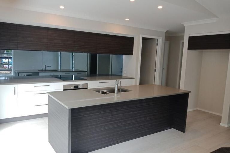 Photo of property in 79b Cambridge Terrace, Waterloo, Lower Hutt, 5011