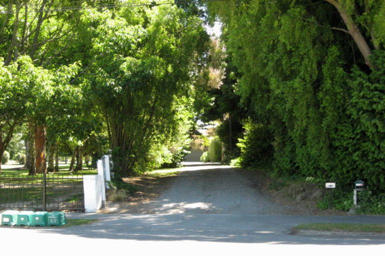 Photo of property in 83 Avonhead Road, Avonhead, Christchurch, 8042