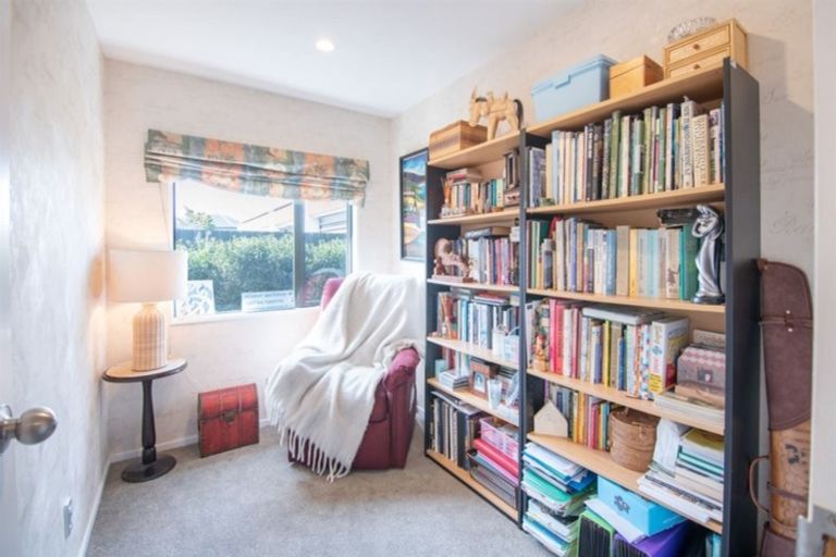 Photo of property in 2/165 Peverel Street, Riccarton, Christchurch, 8041