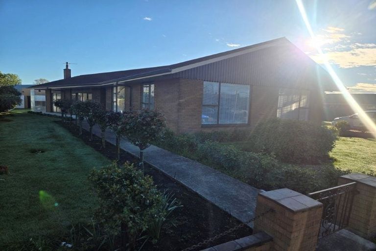 Photo of property in 20 Leslie Street, Upper Riccarton, Christchurch, 8041