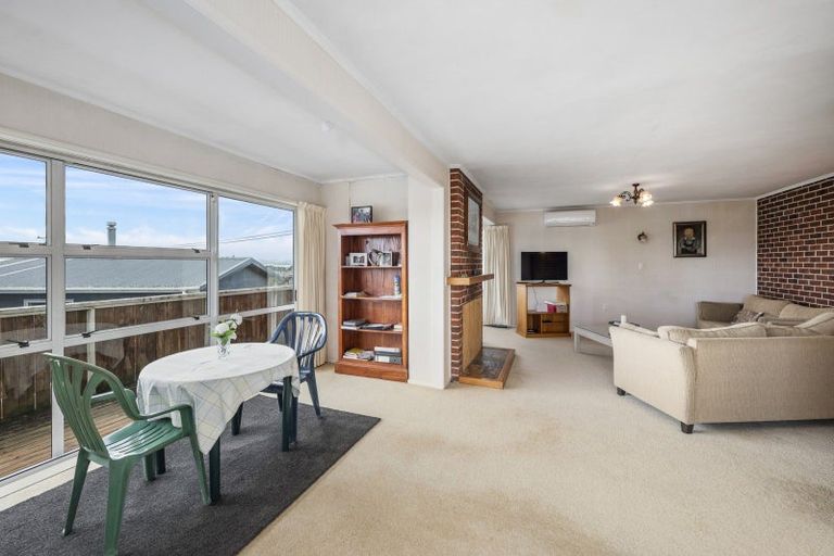 Photo of property in 17 Coulter Road, Owhata, Rotorua, 3010