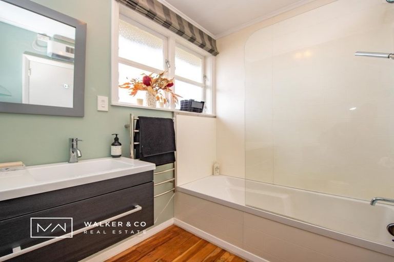 Photo of property in 37 Longfellow Street, Trentham, Upper Hutt, 5018