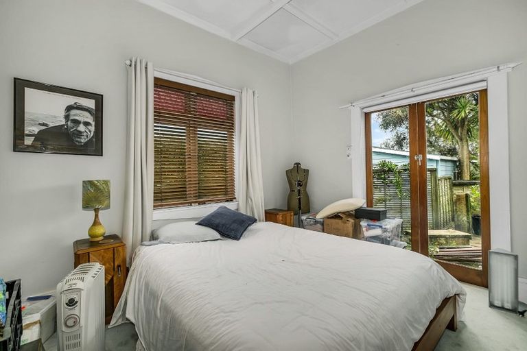 Photo of property in 9 Moa Road, Point Chevalier, Auckland, 1022