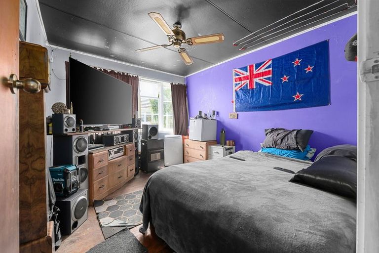 Photo of property in 43 Ross Crescent, Fairfield, Hamilton, 3214