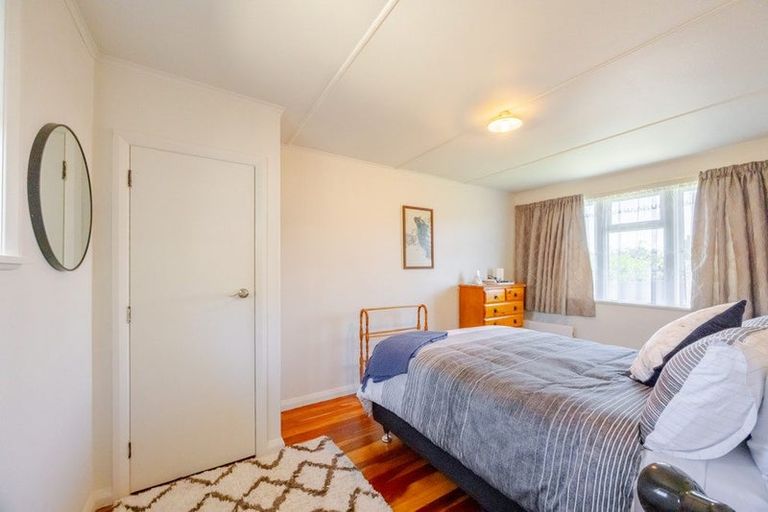 Photo of property in 700 Grove Road, Mayfair, Hastings, 4122