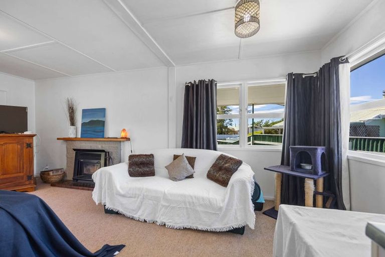 Photo of property in 86 Revans Street, Featherston, 5710