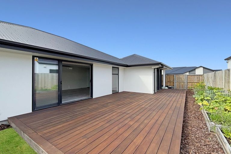 Photo of property in 14 Dalness Crescent, Halswell, Christchurch, 8025