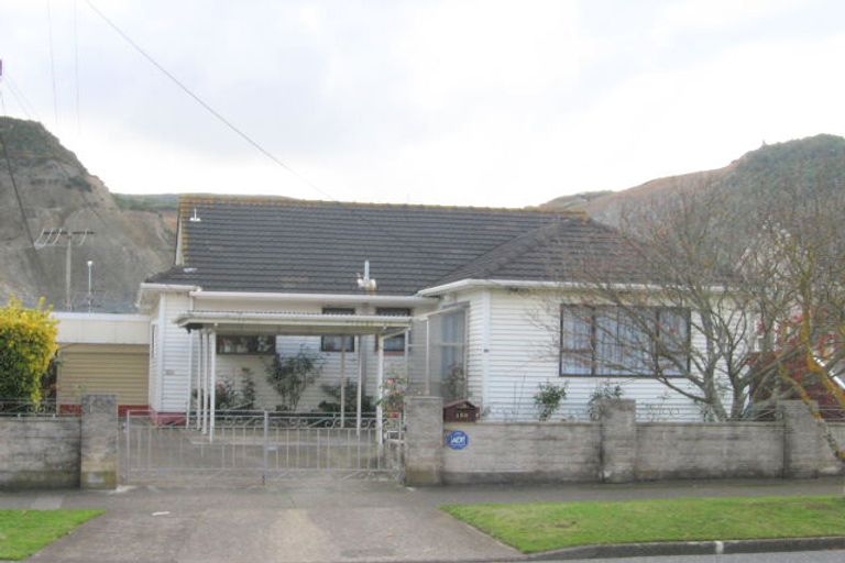 Photo of property in 135 Reynolds Street, Taita, Lower Hutt, 5011