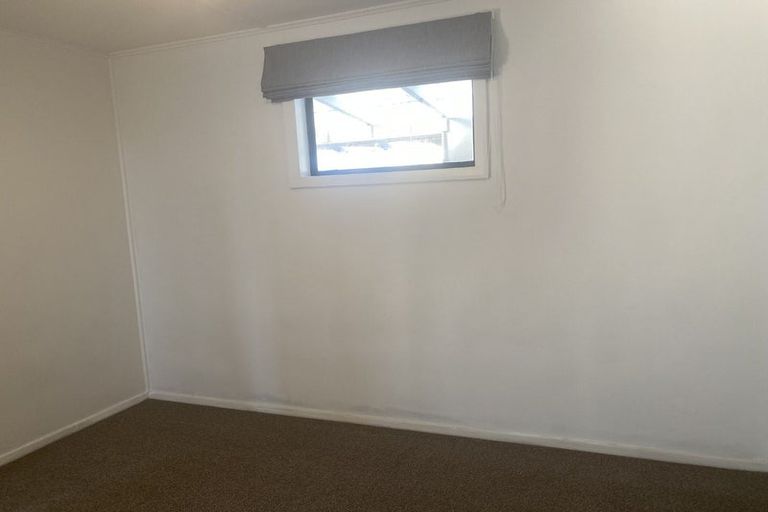 Photo of property in 22 Mahoe Street, Otaki Beach, Otaki, 5512