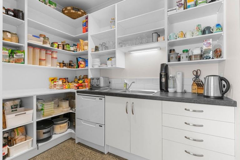 Photo of property in 395 Tangihua Road, Maungakaramea, Whangarei, 0178