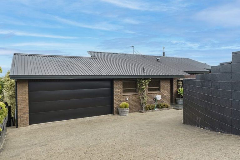 Photo of property in 3 Sealy Road, Bluff Hill, Napier, 4110