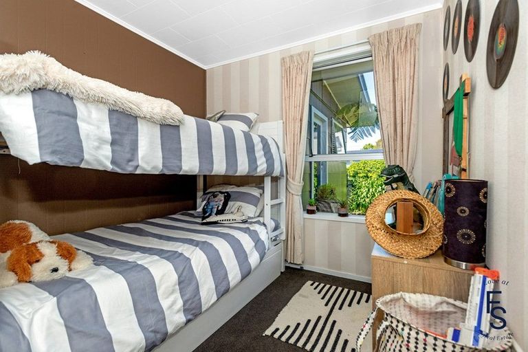 Photo of property in 75 Anzac Street, Gisborne, 4010