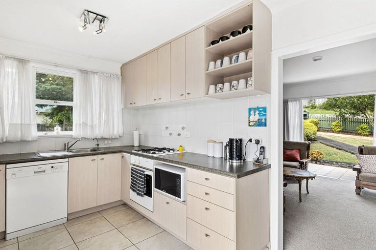 Photo of property in 1/47 Glencoe Road, Browns Bay, Auckland, 0630