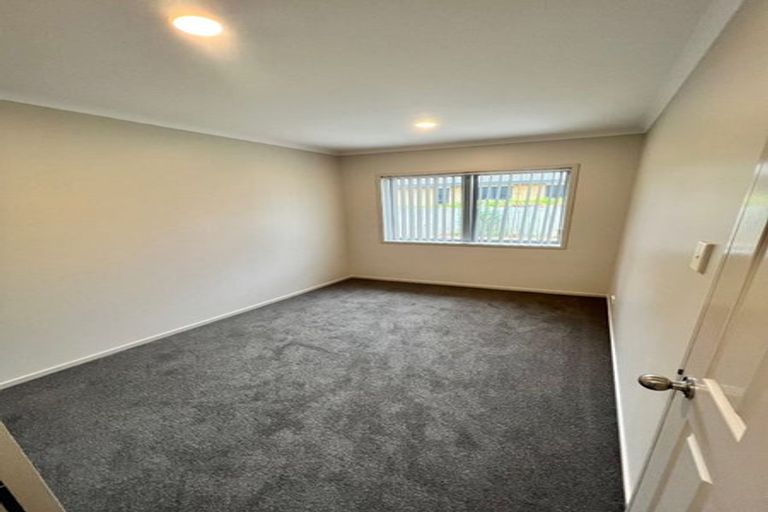 Photo of property in 43a Ridgeway Road, Pukekohe, 2120
