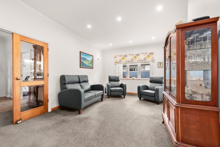 Photo of property in 5 Thornycroft Avenue, Epuni, Lower Hutt, 5011