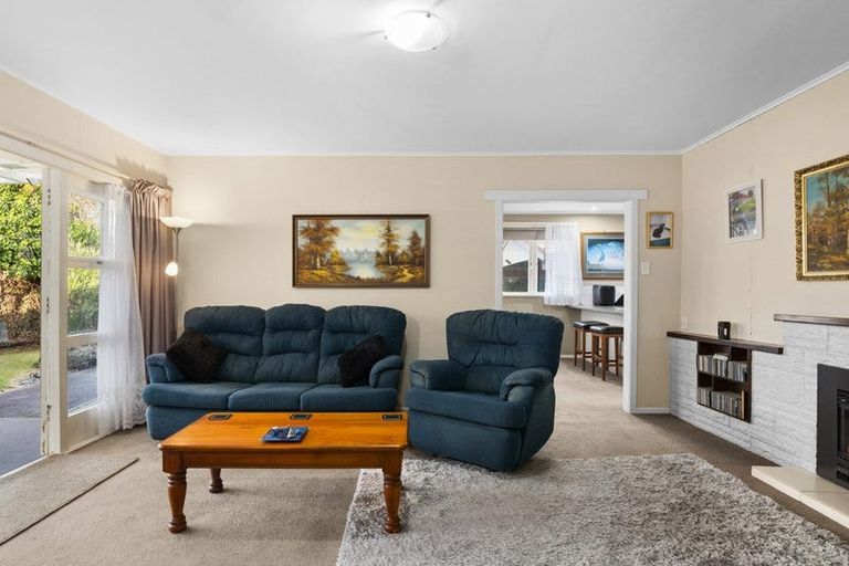 Photo of property in 15 Hampton Place, St Andrews, Hamilton, 3200
