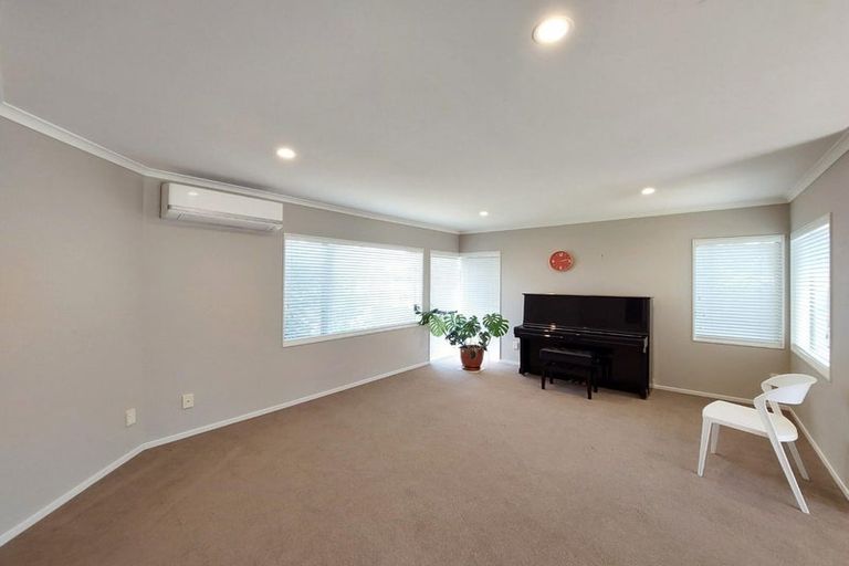 Photo of property in 17a Drake Street, Howick, Auckland, 2014