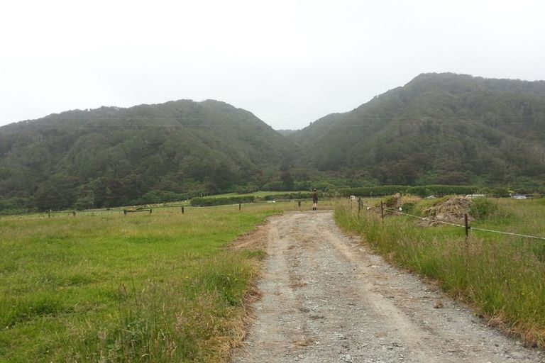 Photo of property in 24 Warren Road, Barrytown, Greymouth, 7873