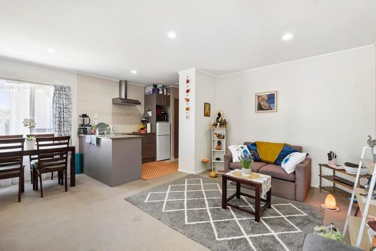 Photo of property in 91 Spinella Drive, Bayview, Auckland, 0629