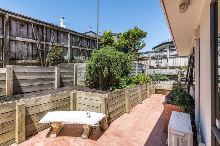 Photo of property in 2 Ridley Green, Churton Park, Wellington, 6037