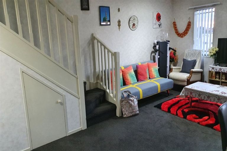 Photo of property in 3/77 Saint George Street, Papatoetoe, Auckland, 2025