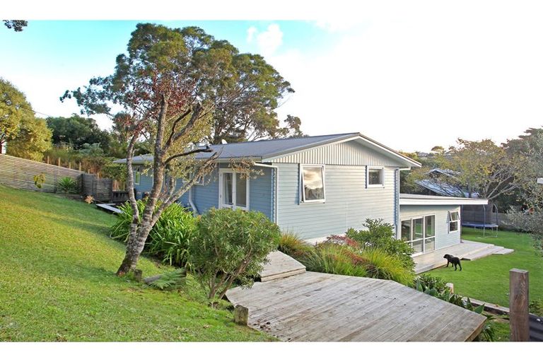 Photo of property in 144a Deep Creek Road, Torbay, Auckland, 0630