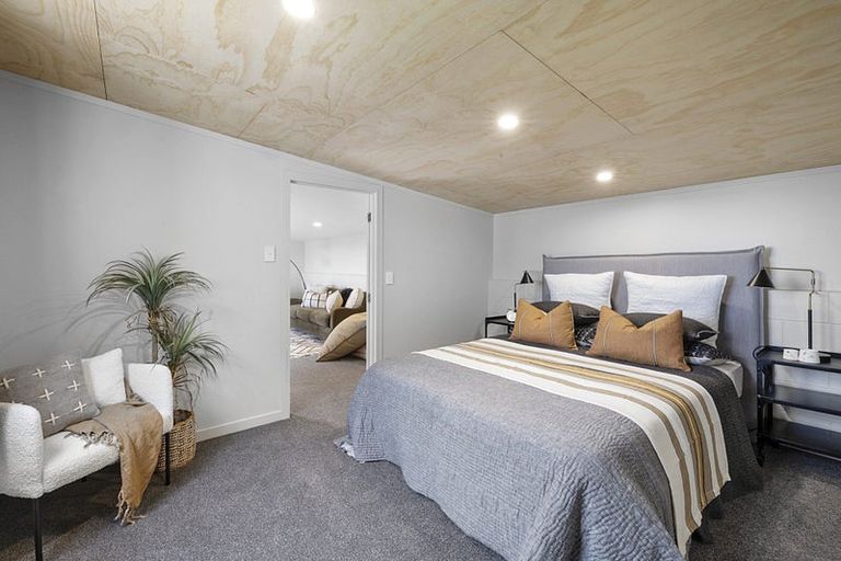 Photo of property in 44 Karamea Street, Whalers Gate, New Plymouth, 4310