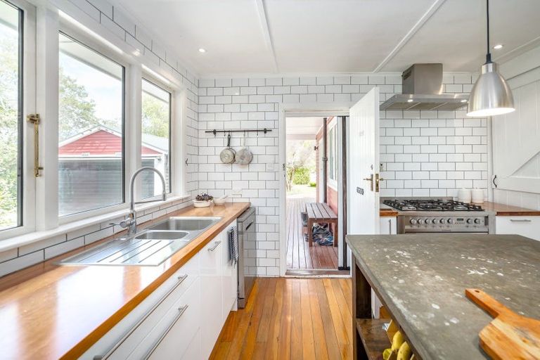 Photo of property in 144 Fitzherbert Street, Featherston, 5710