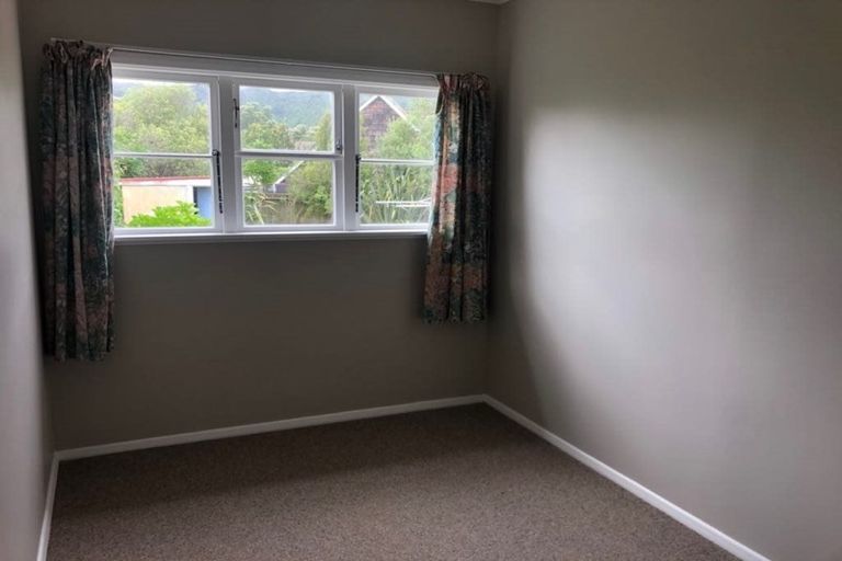 Photo of property in 5-6 Brown Grove, Fairfield, Lower Hutt, 5011