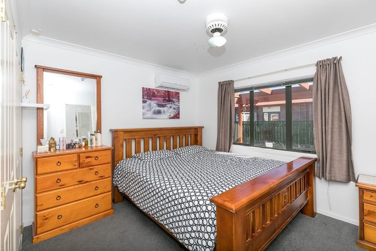 Photo of property in 14 Catalina Drive, Melville, Hamilton, 3206