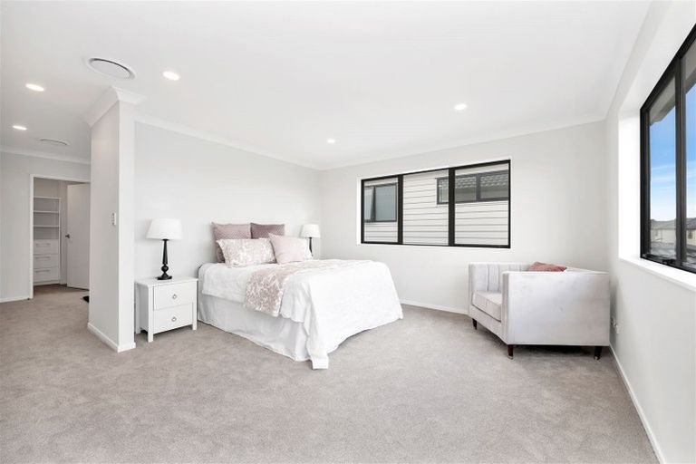 Photo of property in 96 Ksenia Drive, Flat Bush, Auckland, 2019