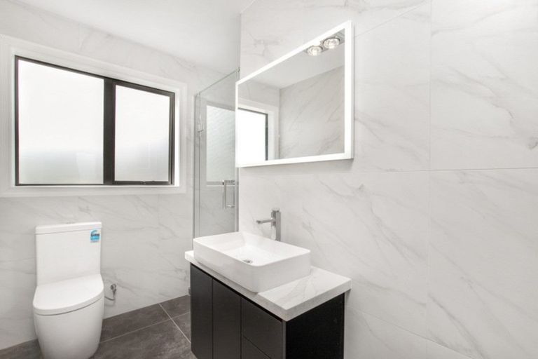 Photo of property in 1/8 Knight Avenue, Mount Albert, Auckland, 1025