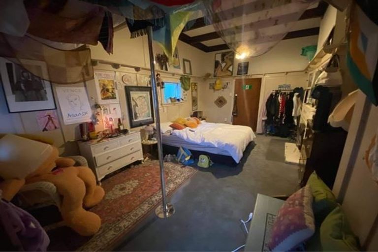 Photo of property in 135 Wallace Street, Mount Cook, Wellington, 6021