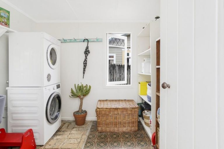 Photo of property in 83 Rimu Street, Maeroa, Hamilton, 3200