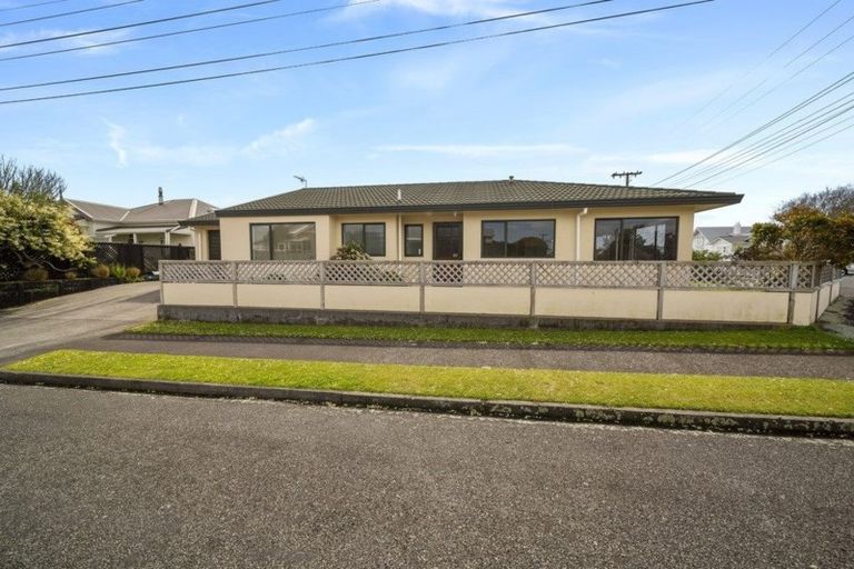 Photo of property in 41 Ngaio Street, Strandon, New Plymouth, 4312