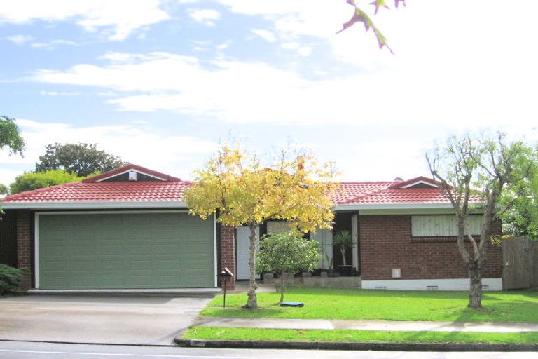 Photo of property in 119 Prince Regent Drive, Half Moon Bay, Auckland, 2012