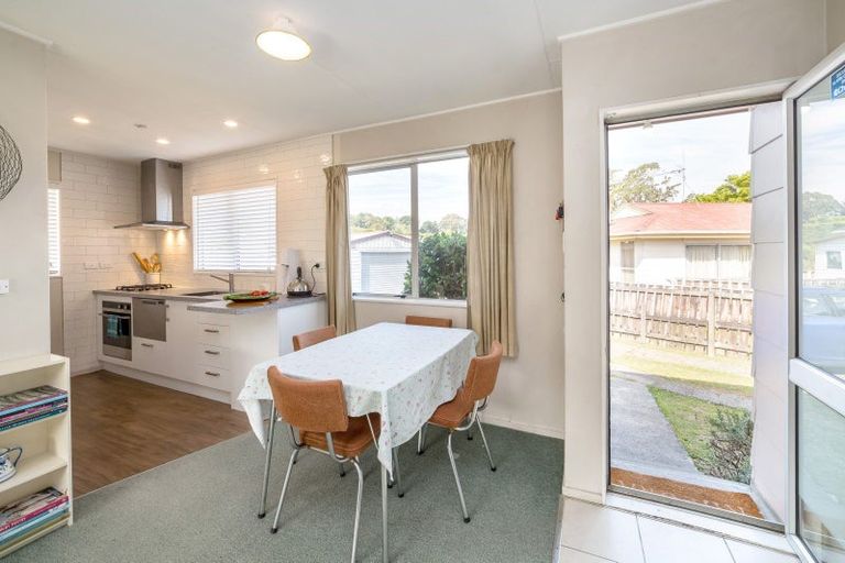Photo of property in 8 Kowhai Grove, Featherston, 5710