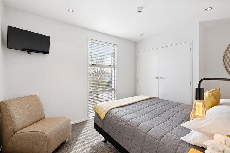 Photo of property in Merivale Manor Townhouse, 123a Papanui Road, Merivale, Christchurch, 8014