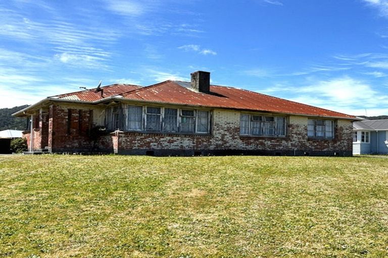 Photo of property in 49 Fitzgerald Street, Cobden, Greymouth, 7802