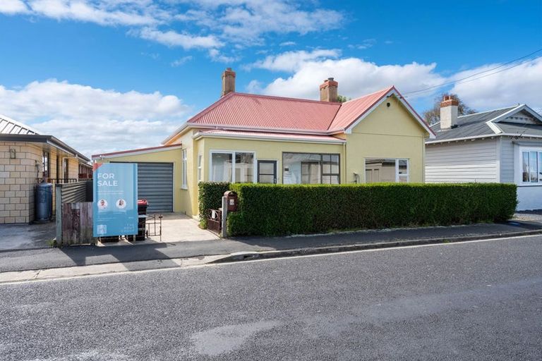 Photo of property in 77 Wesley Street, South Dunedin, Dunedin, 9012