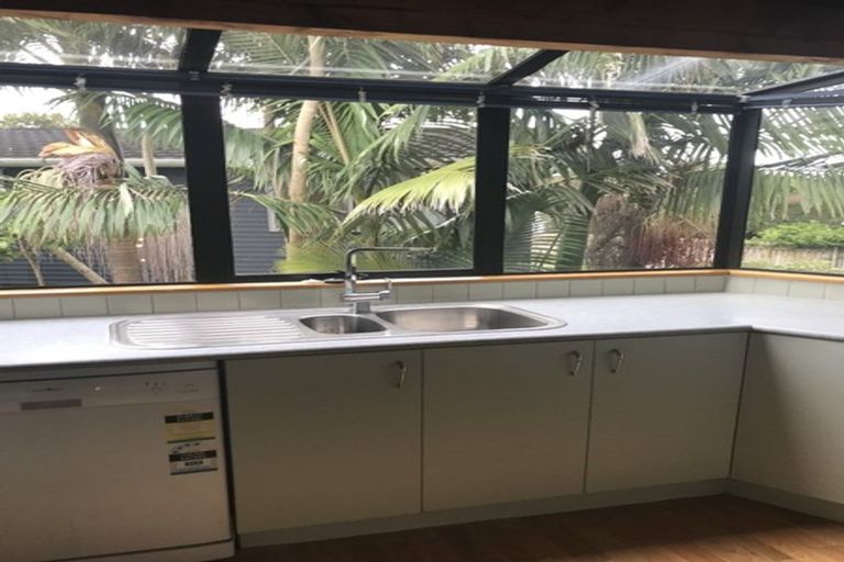 Photo of property in 90a The Circle, Manly, Whangaparaoa, 0930