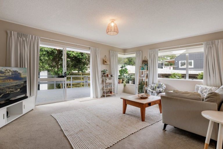 Photo of property in 1335b Papamoa Beach Road, Papamoa Beach, Papamoa, 3118