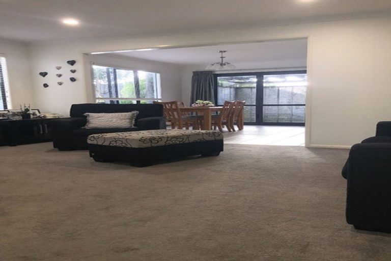 Photo of property in 79 Mt Lebanon Crescent, The Gardens, Auckland, 2105