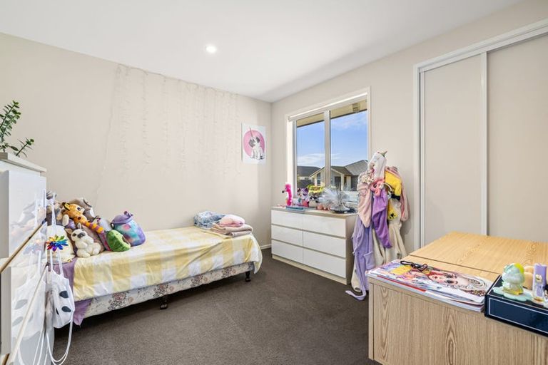 Photo of property in 52 Bradbury Avenue, Rolleston, 7614