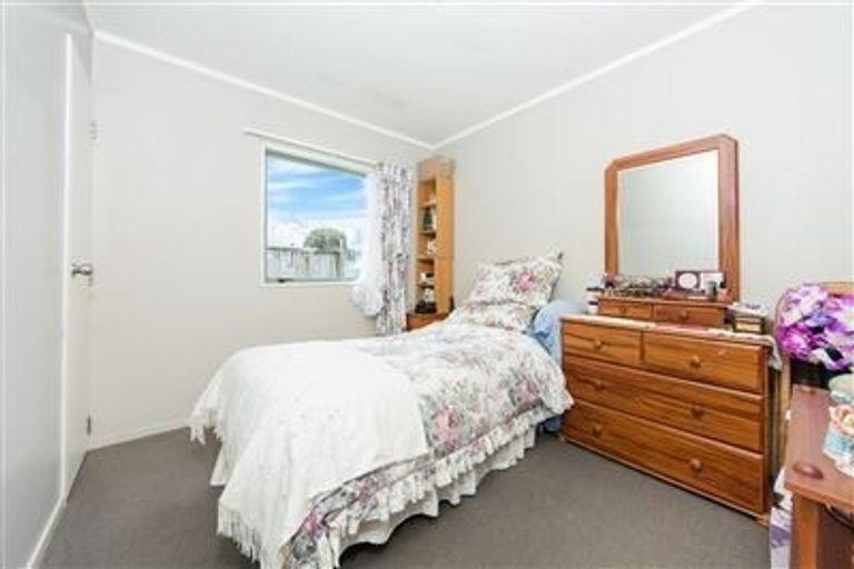 Photo of property in 39 Garelja Road, Henderson, Auckland, 0612