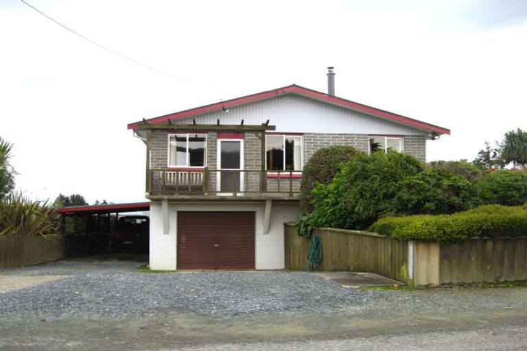 Photo of property in 15 Surrey Street, Tapanui, 9522