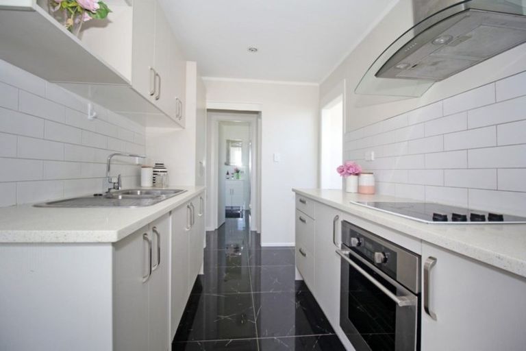 Photo of property in 114 Coxhead Road, Wattle Downs, Auckland, 2103