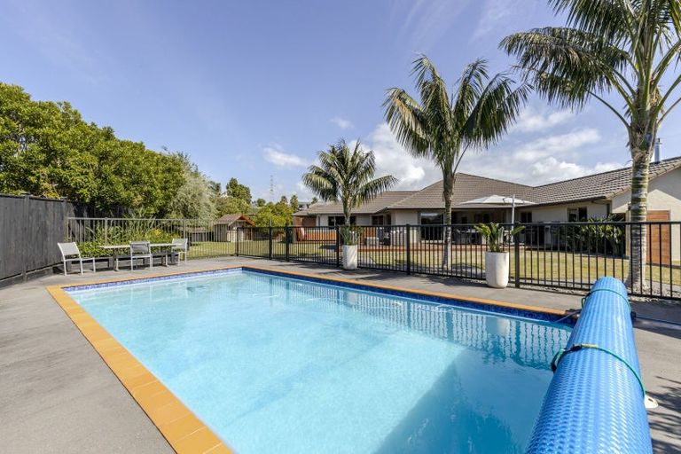 Photo of property in 55 Shelter Grove, Frankleigh Park, New Plymouth, 4310