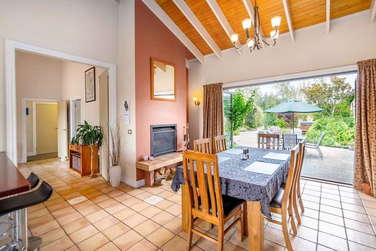 Photo of property in 24 Admiral Road, Gladstone, 5883